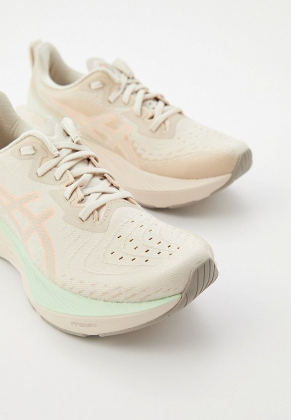 Кроссовки ASICS