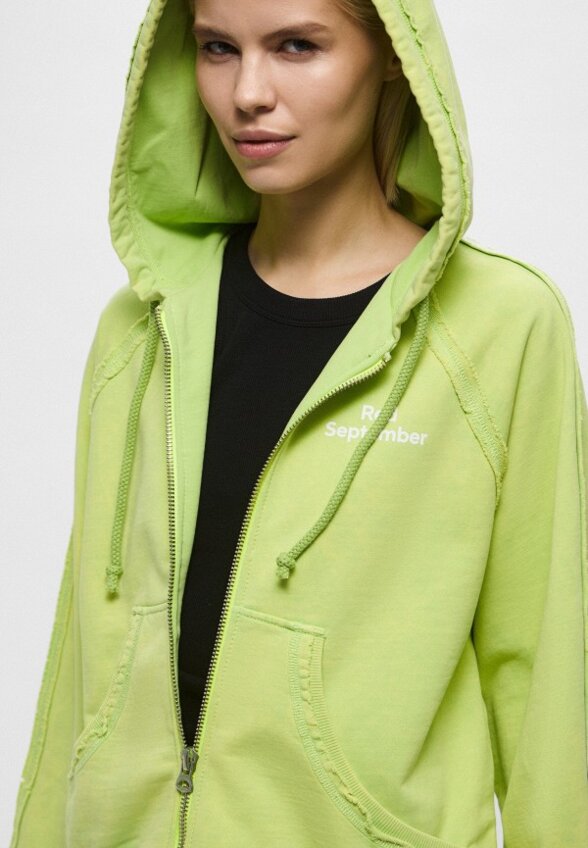 Толстовка Red September