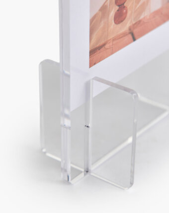 Акриловая рамка для фото женщинам