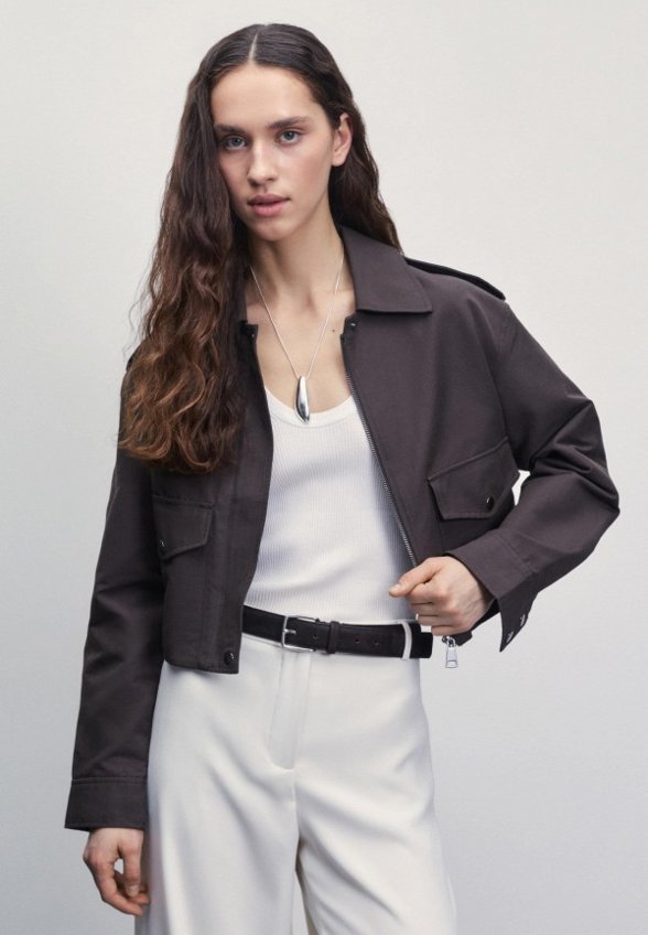 Ветровка Zarina