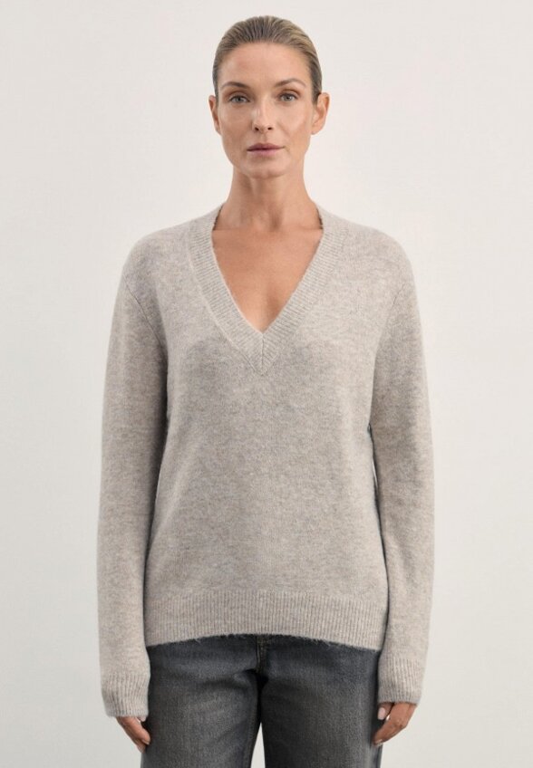 Пуловер Zarina