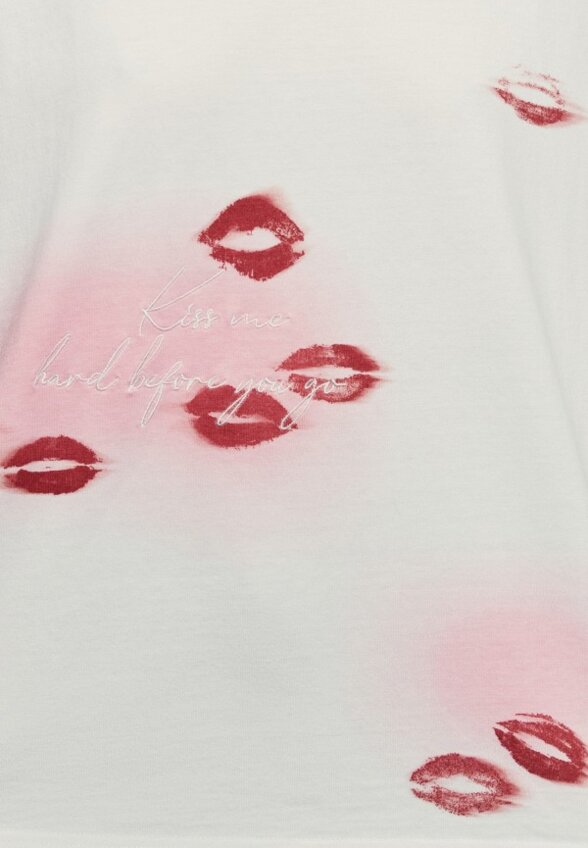 Футболка Zarina