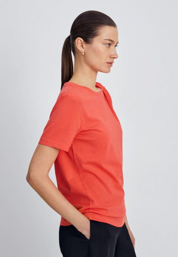 Футболка Finn Flare