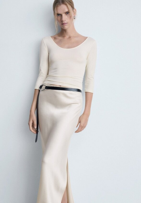 Лонгслив Mango