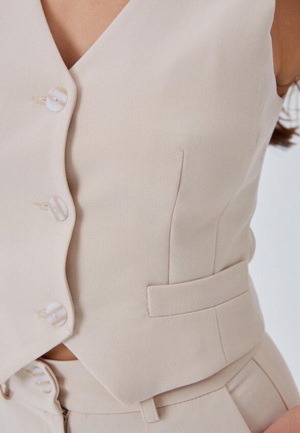 Жилет Darsi.studio