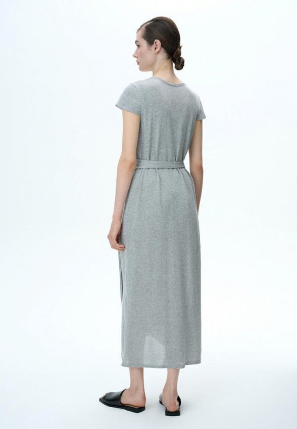 Платье Brusnika