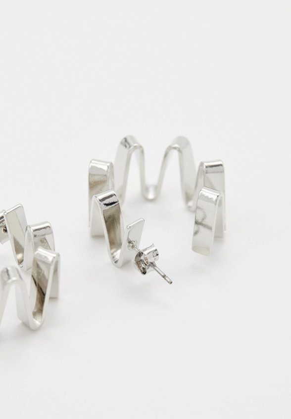 Серьги Free Form