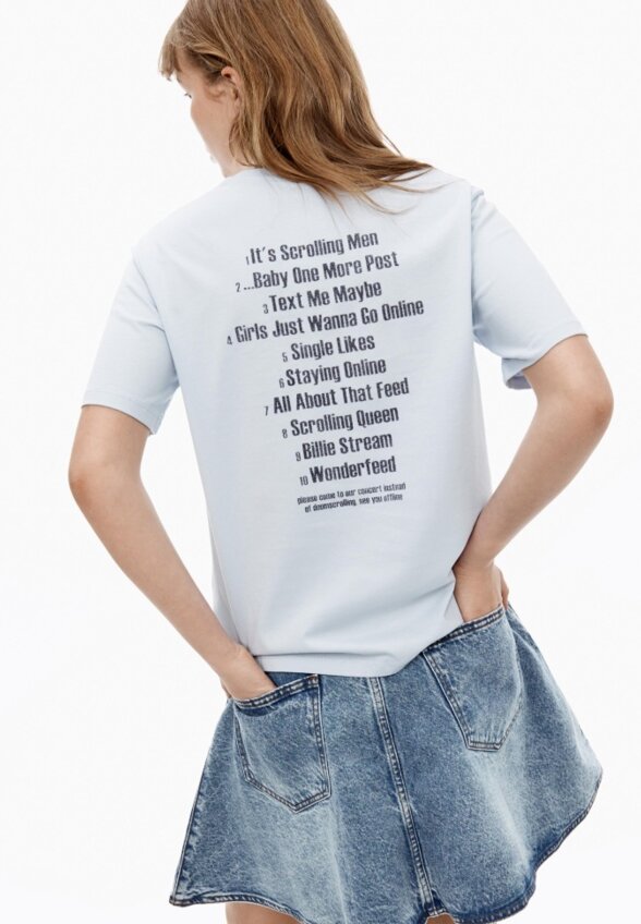 Футболка оверсайз с принтом из линейки SELA Young