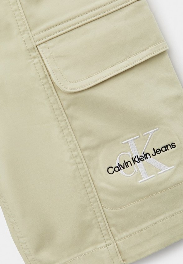 Шорты Calvin Klein Jeans
