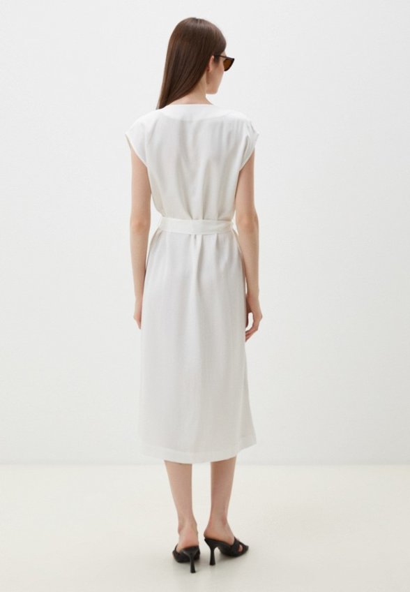 Платье b.young