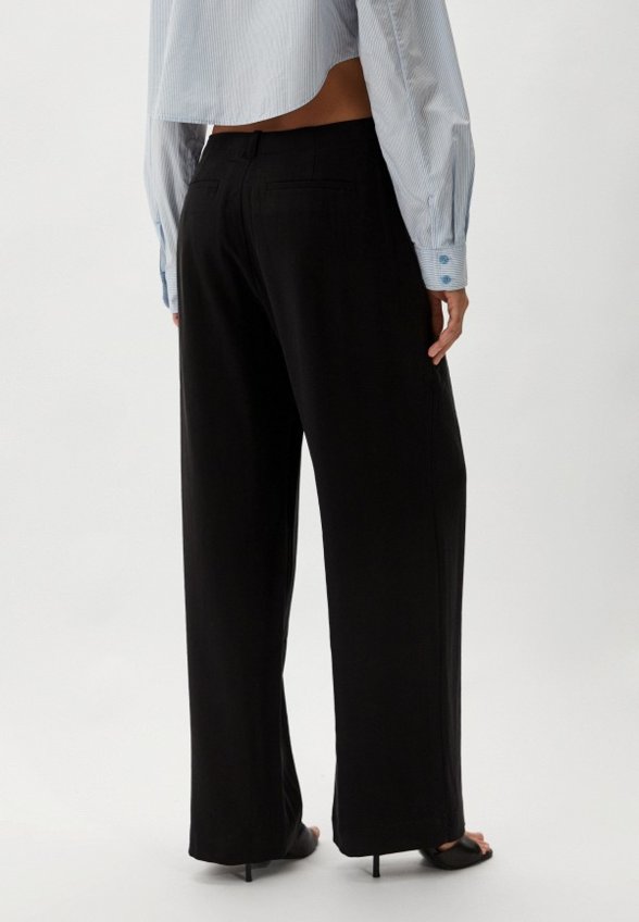 Брюки Calvin Klein Jeans