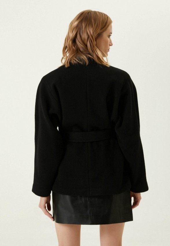 Полупальто NetWork