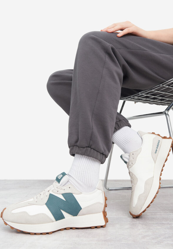 Кроссовки женские New Balance 327, Белый