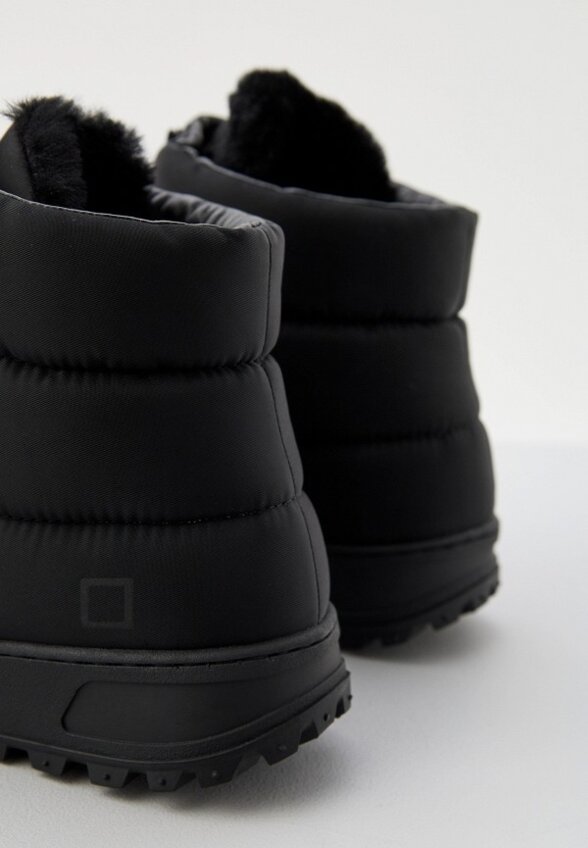 Дутики D.A.T.E.