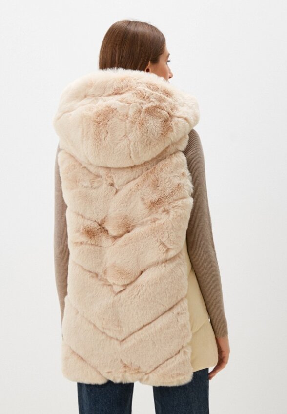 Жилет меховой Rinascimento