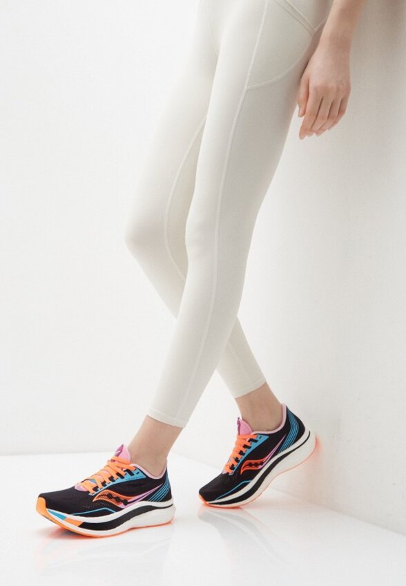 Кроссовки Saucony