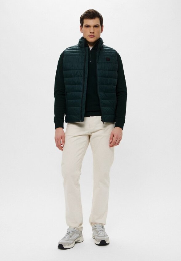 Жилет утепленный Boss