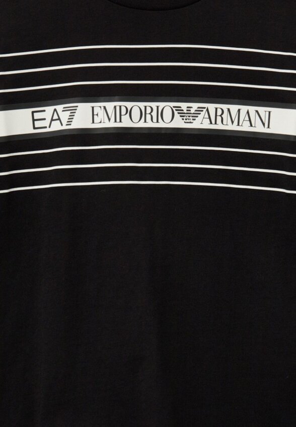 Футболка EA7