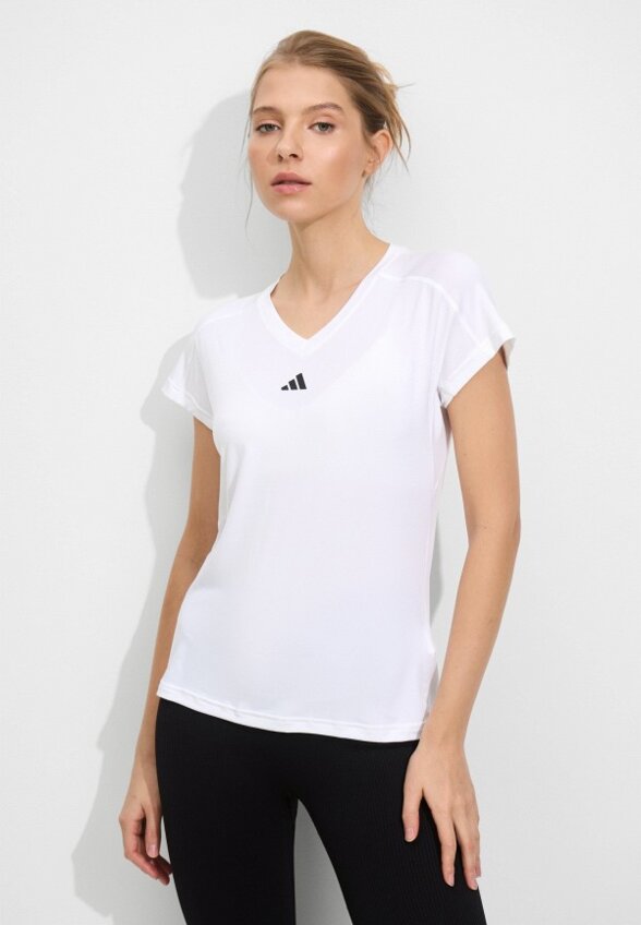 Футболка спортивная adidas