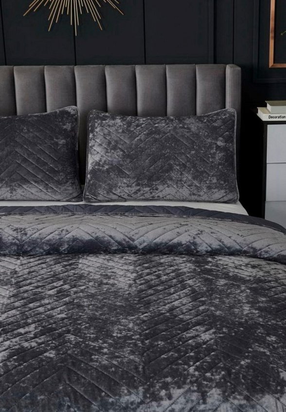 Комплект с покрывалом Sofi De Marko