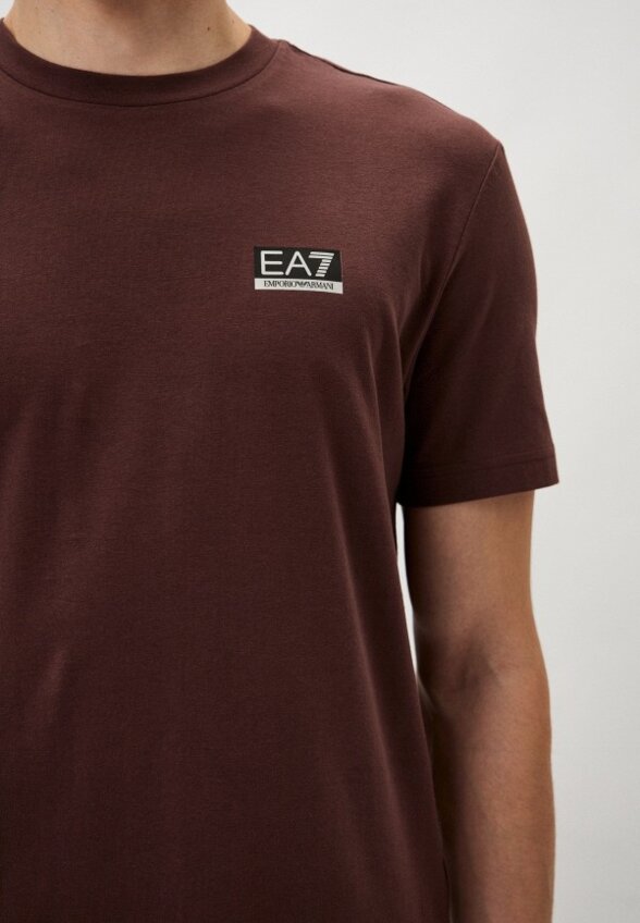 Футболка EA7