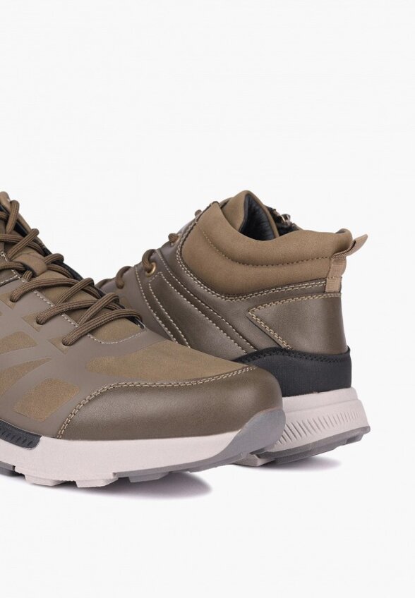 Кроссовки Pulse