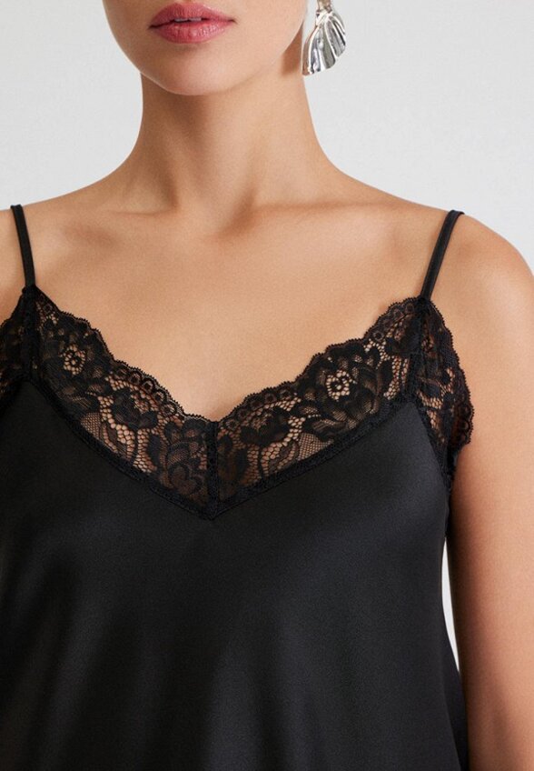 Топ To Be Blossom