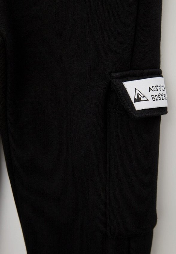 Брюки спортивные Mark Formelle