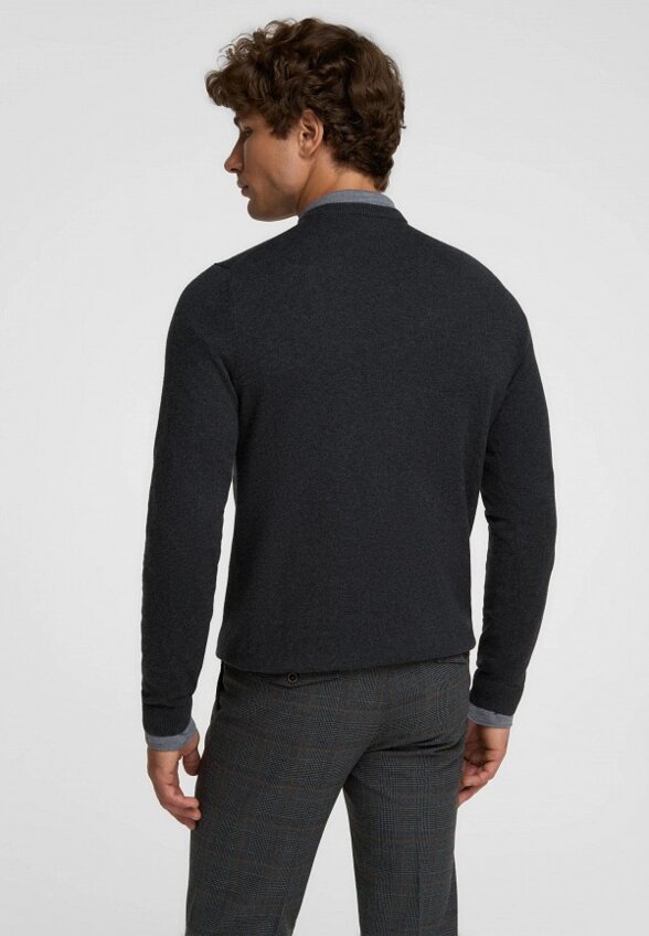 Пуловер Henderson