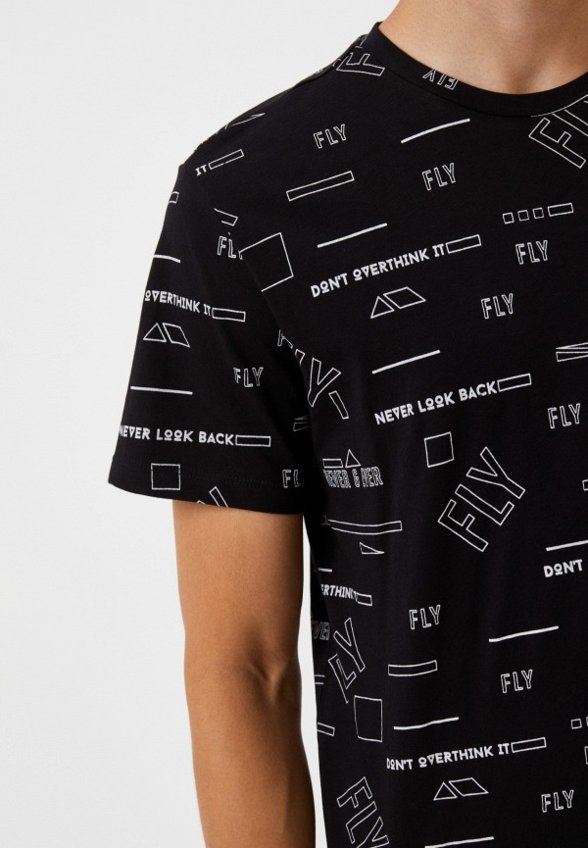 Футболка Colin's