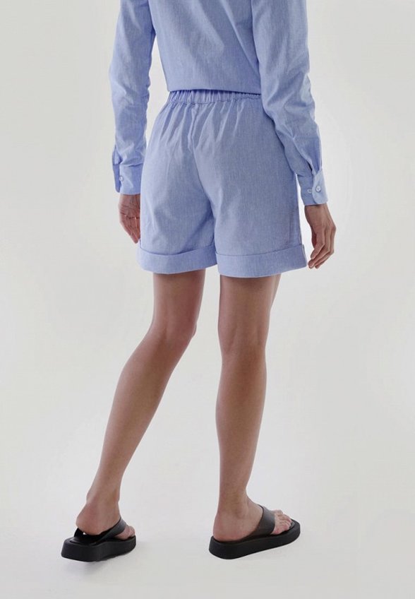 Шорты Bstatement