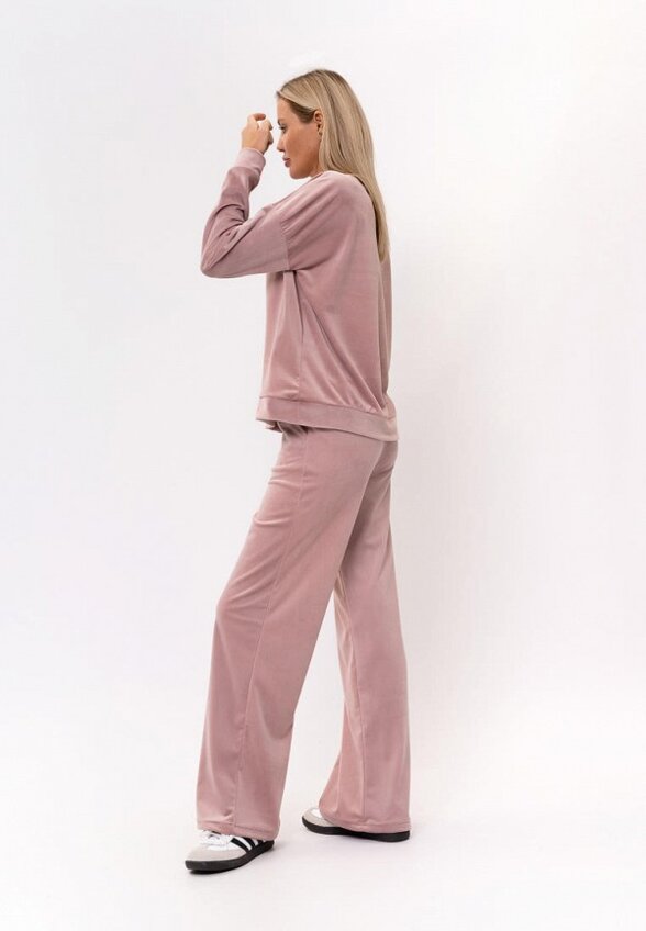 Костюм спортивный Nila