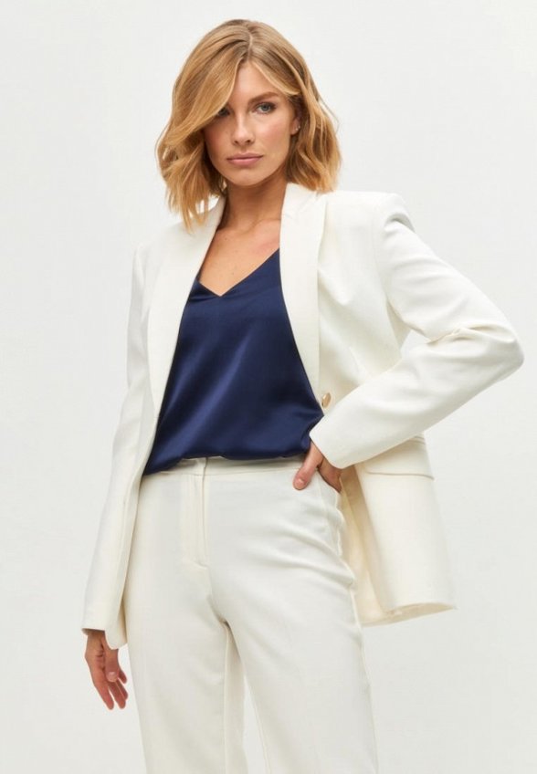 Топ Gabriel and Ester London