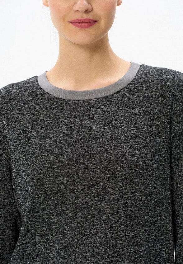 Лонгслив Лори