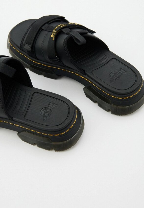 Сабо Dr. Martens