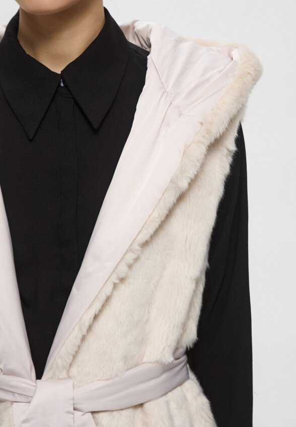 Жилет утепленный Trussardi