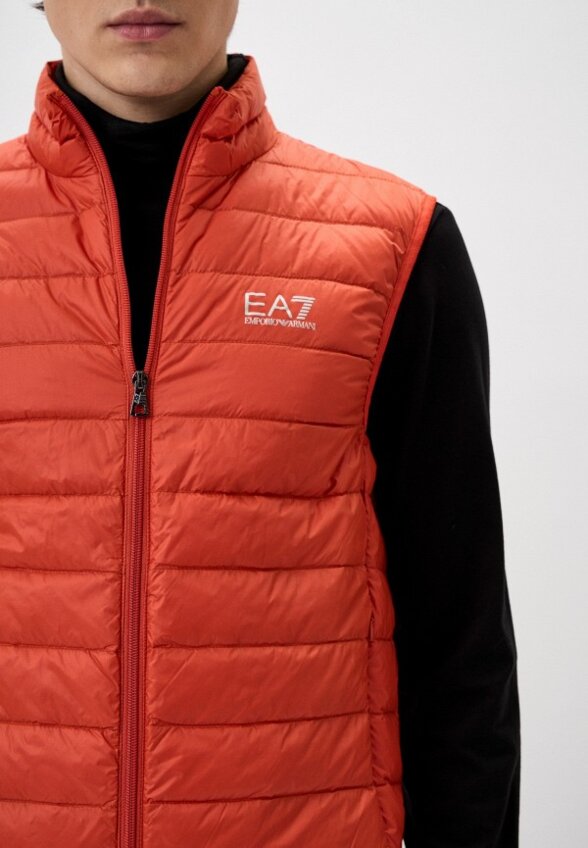 Жилет утепленный EA7