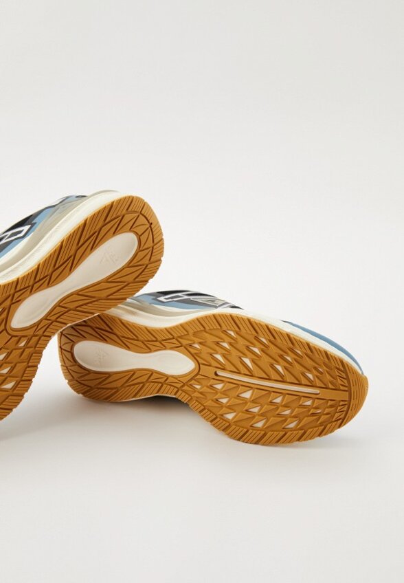 Кроссовки Peak