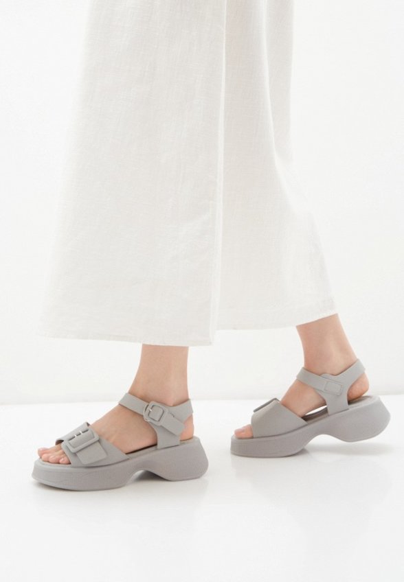 Босоножки May Vian