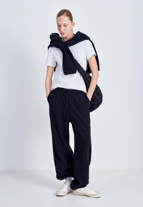 Брюки спортивные Finn Flare