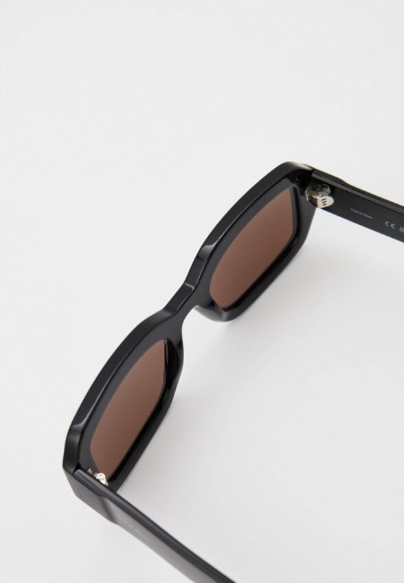 Очки солнцезащитные Calvin Klein