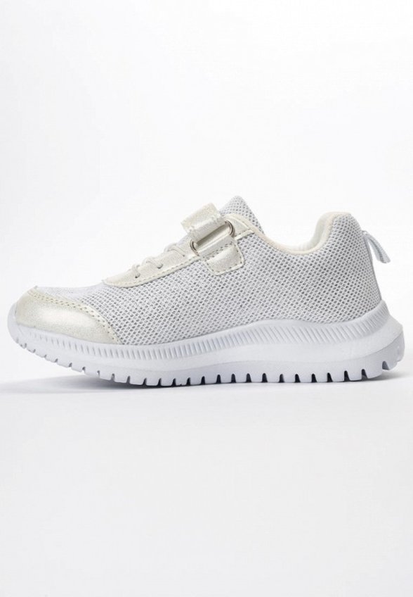 Кроссовки Tikkago