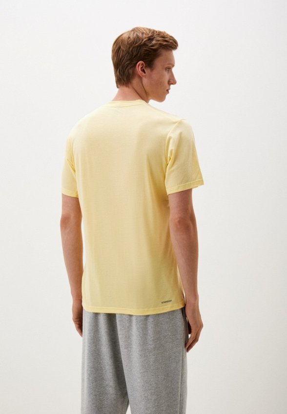 Футболка спортивная adidas