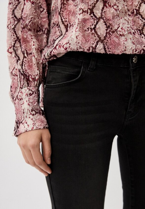 Джинсы Caractere