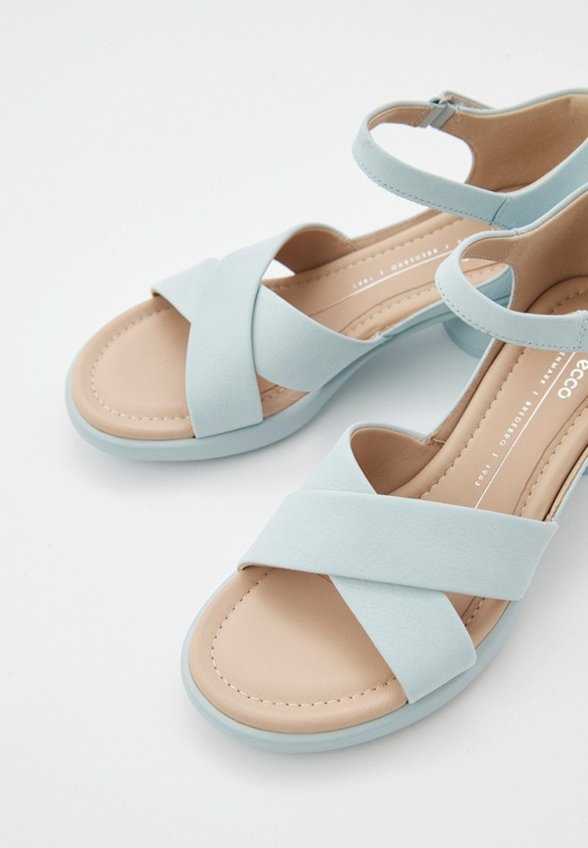 Босоножки Ecco