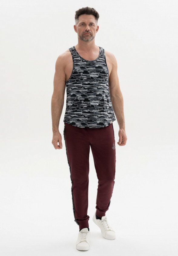 Майка Великоросс