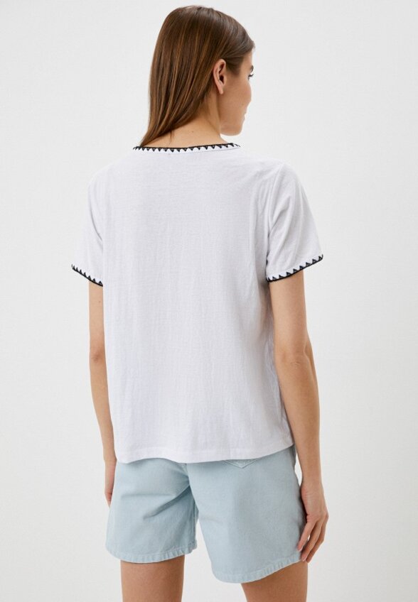 Футболка Trendyol