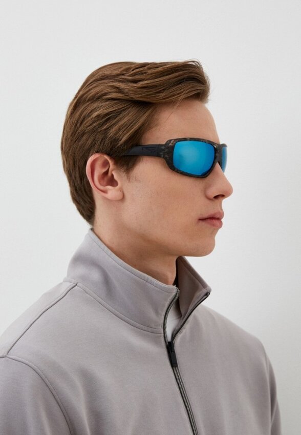 Очки солнцезащитные Lip