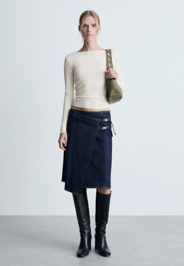 Лонгслив Mango