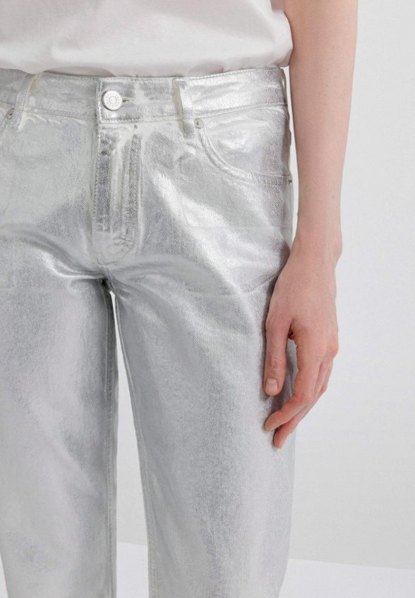 Джинсы Charuel